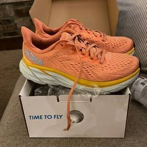 Hoka Clifton 8